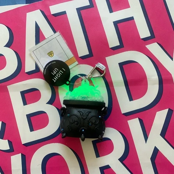 NWT Bath & Body Works Witch’s Cauldron PocketBac Holder - Picture 5 of 6